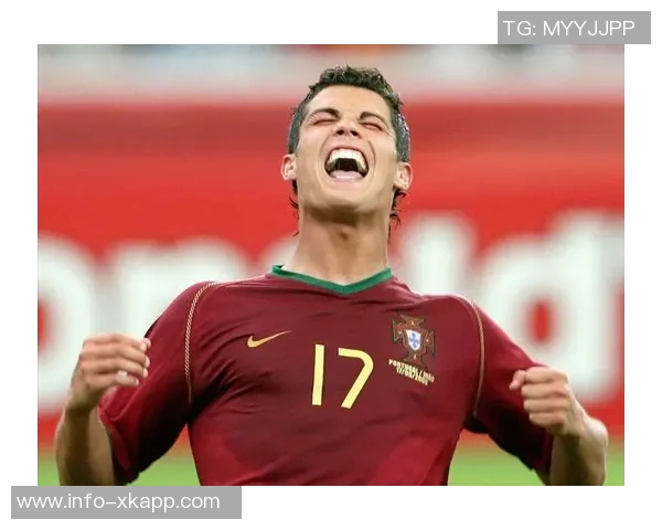 葡萄牙主帅称赞C罗专注追求卓越展现年龄无碍的实力与决心